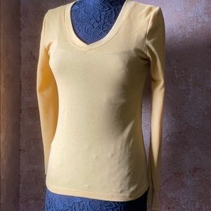 LevelUp yellow long sleeve V neck top